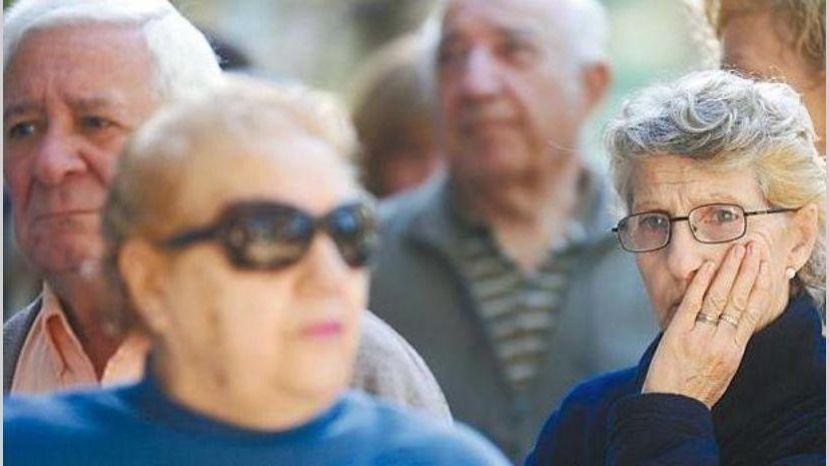 Jubilados y pensionados cobran el segundo bono extraordinario