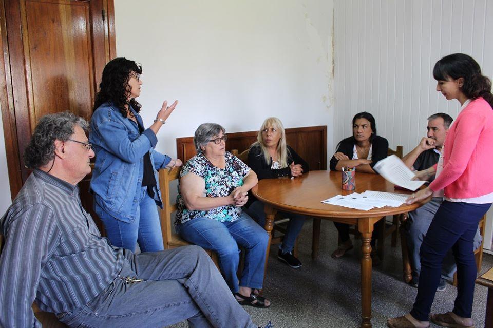 Impulsan una canasta escolar municipal en concordancia con librerías