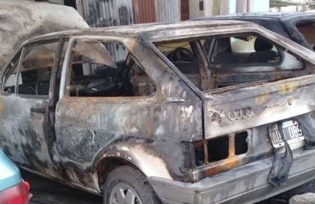 Un pirómano atacó un auto en Alberti pero desmienten que sea del paciente sospechoso de coronavirus