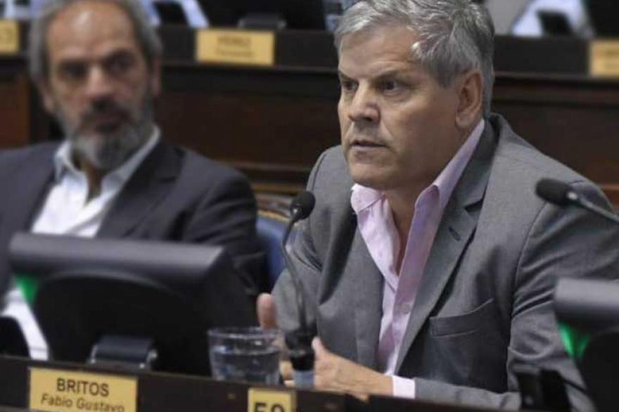 Tensión diplomática: el diputado Britos trató a Gatica de 