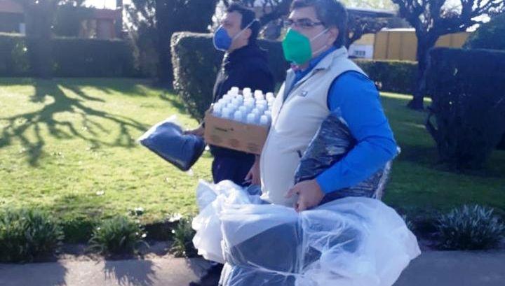 Duretti apareció en Obrien entregando elementos para la sala 