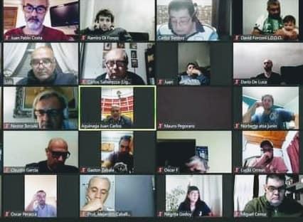Peracca participó de una reunión virtual con instructores Futsal FIFA