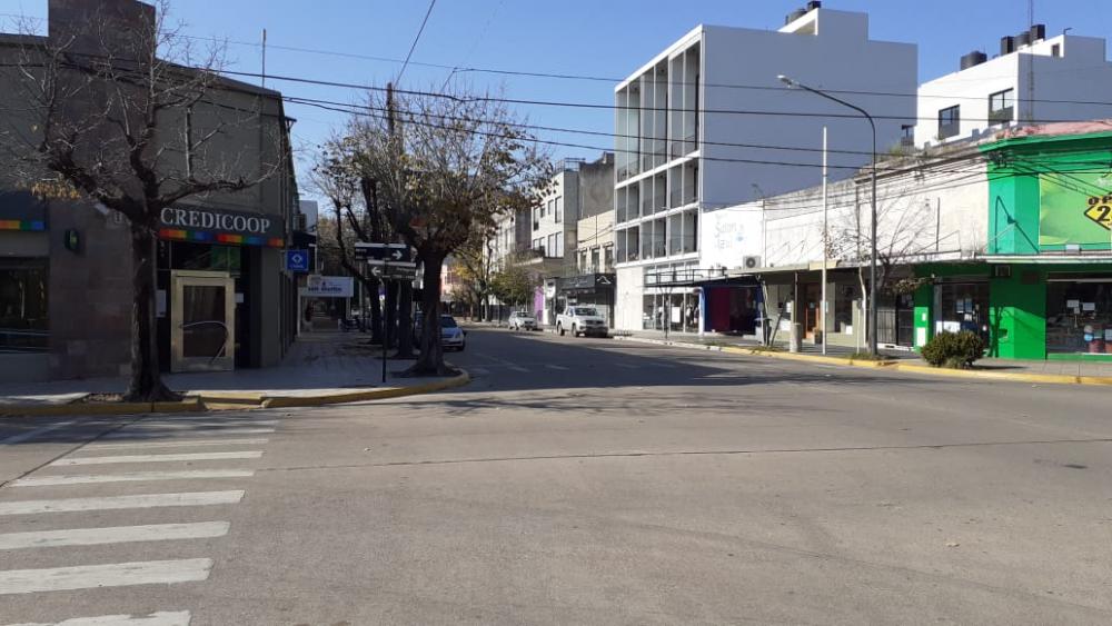 Extendieron el horario comercial de los domingos hasta las 17 horas