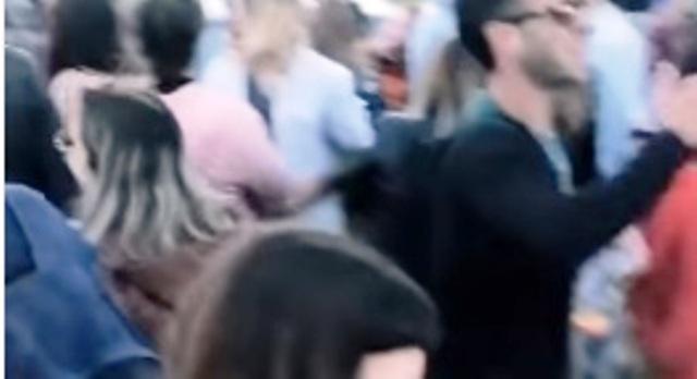 Viralizan el vídeo de una 