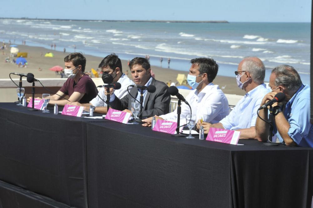 Kicillof: «En la provincia no hay ni vacunatorios ocultos ni privatizados»