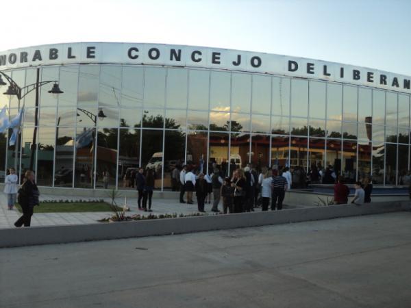 Concejo: primera sesión ordinaria y principio de despedida para Monzón