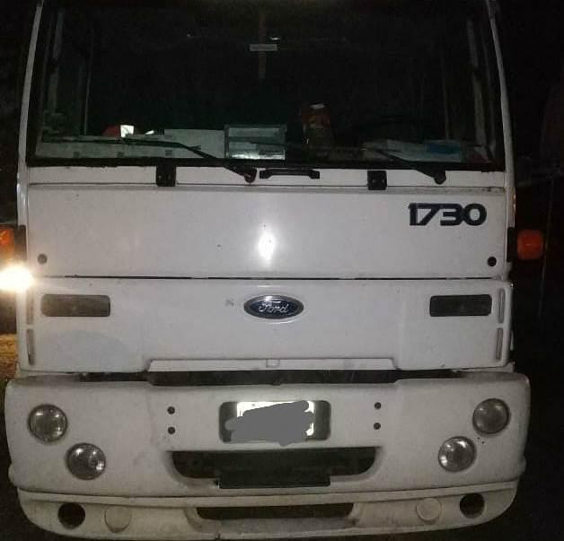 Son camioneros, habían dado positivo de Covid y los encontraron trabajando