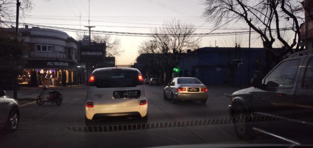Estacionar mal, la falta de tránsito más reiterada entre los bragadenses