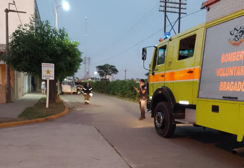 Falla en un tanque de GNC motivó la salida de bomberos