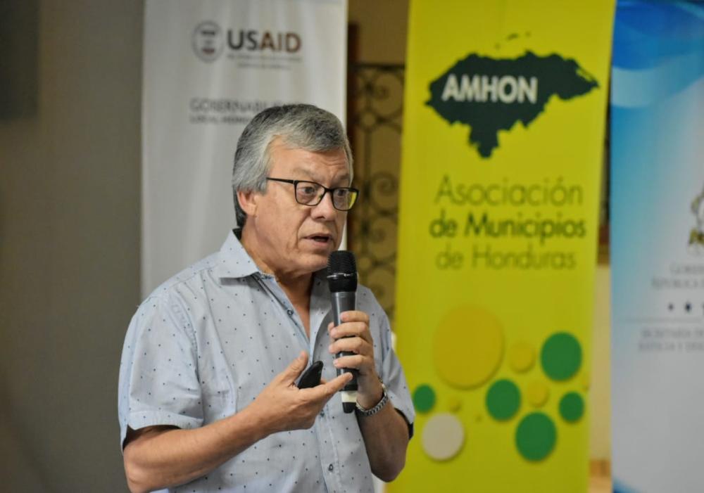 Costa volvió a la carga sobre el tema del basural de Bragado y la decisión política