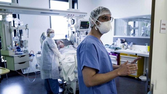 Provincia: el personal de salud vacunado y sin síntomas no deberá aislarse ante contacto estrecho