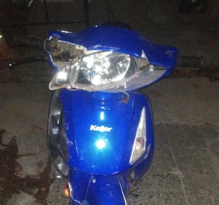 Atropelló a una motociclista y se retiró del lugar sin dar asistencia