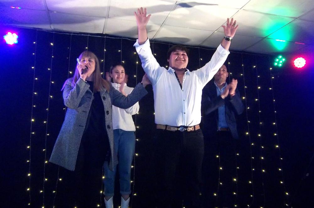 Dante Crivelli ganó el concurso de canto La Mejor Voz 2022