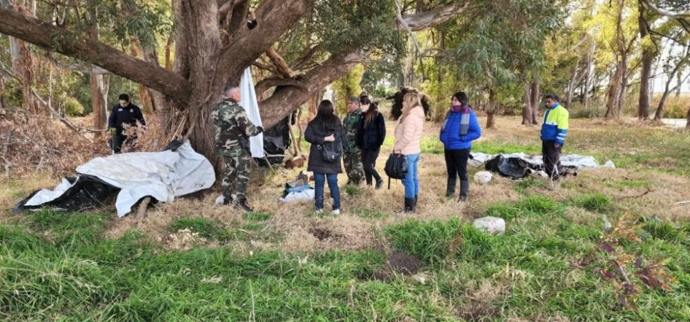 Encontraron una choza en la que habría estado refugiado el peón rural de Bolivar