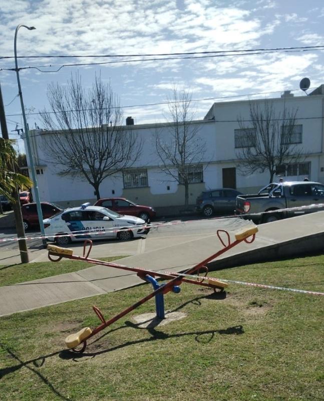 Chivilcoy: un hombre intentó quitarse la vida en una plaza