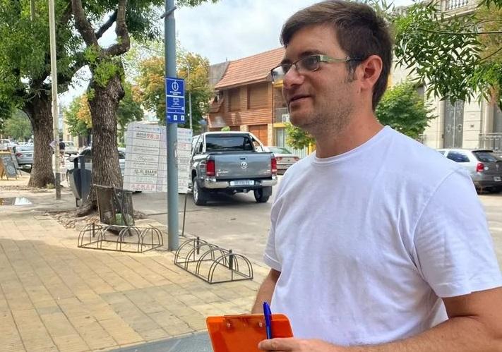 El concejal Barenghi sale a consultar a los comerciantes por el Estacionamiento Medido