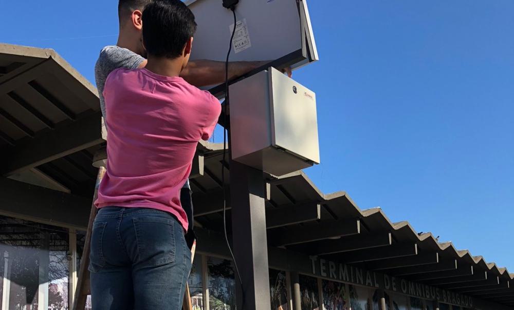 Satisfacción en la Escuela Técnica por la puesta en marcha de "la columna solar"