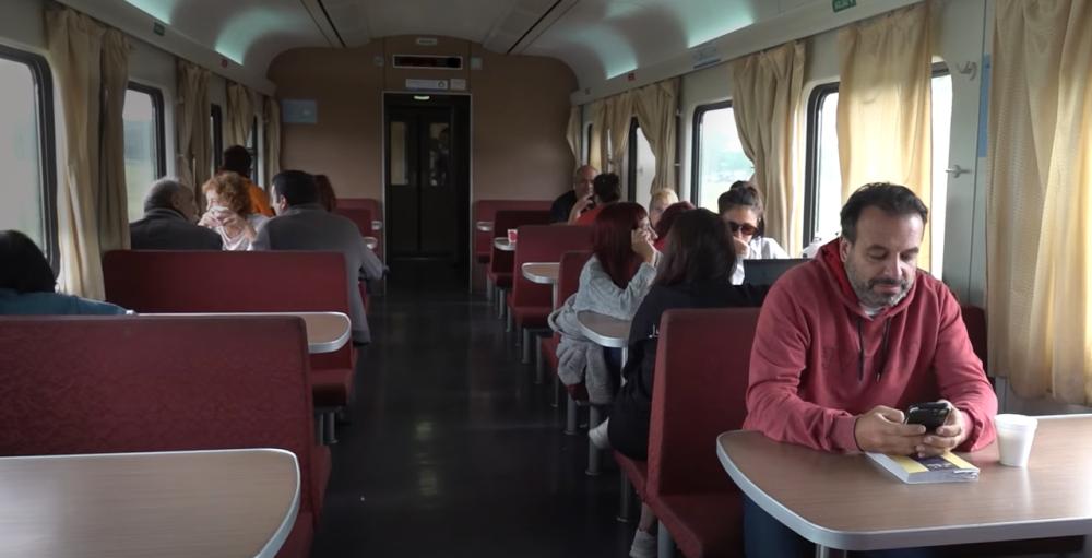 Trenes Argentinos incorpora un coche comedor en los servicios a Bragado y Pehuajó