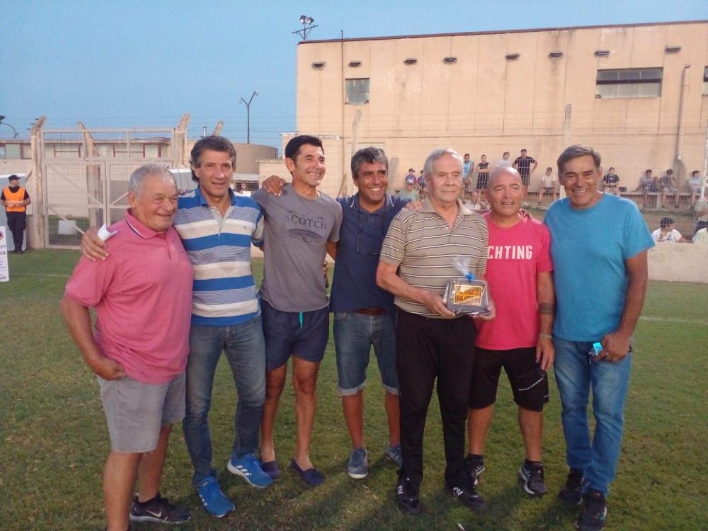 Arrancaron los torneos oficiales de primera división y ascenso