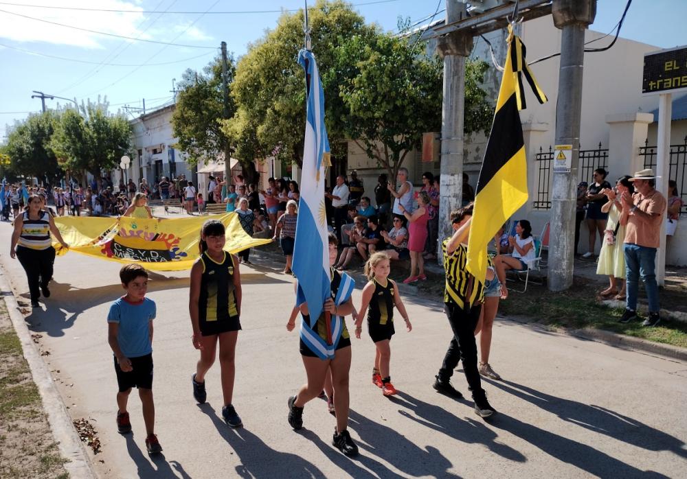 A pesar del calor, Mechita tuvo su Fiesta del Ferroviario