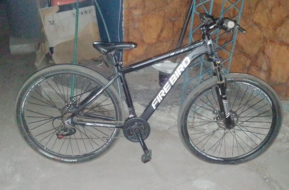 Robaron más de 500 mil pesos en una vivienda y hallaron una bicicleta