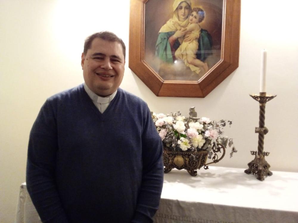 Mariano Cortes es el nuevo cura párroco de Santa Rosa de Lima