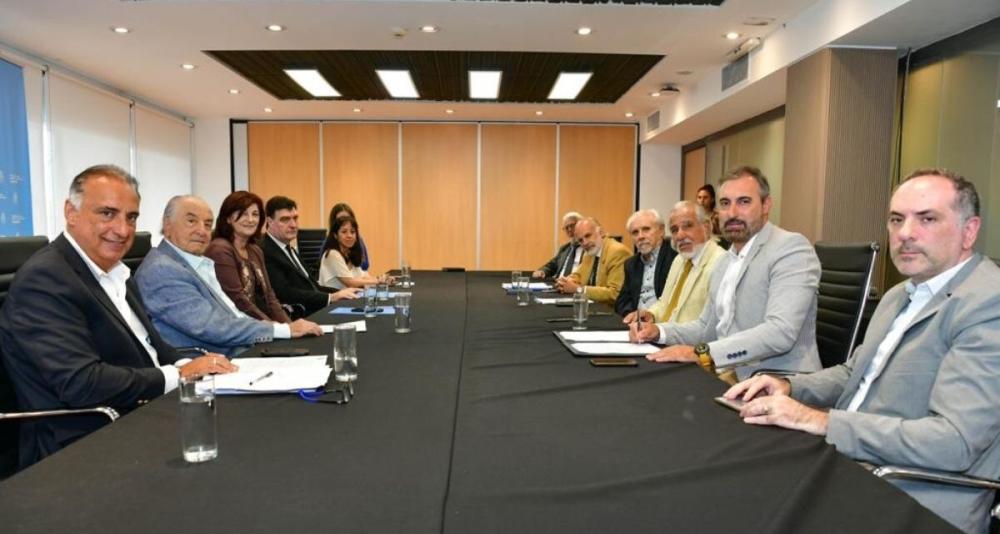 Se firmó la revisión de la paritaria mercantil