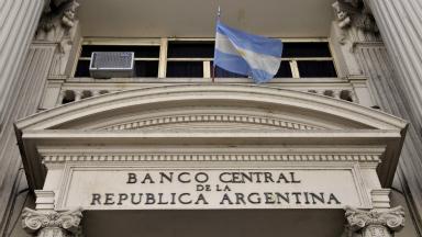 Tras la devaluación, el Banco Central subió la tasa de plazos fijos a 118%