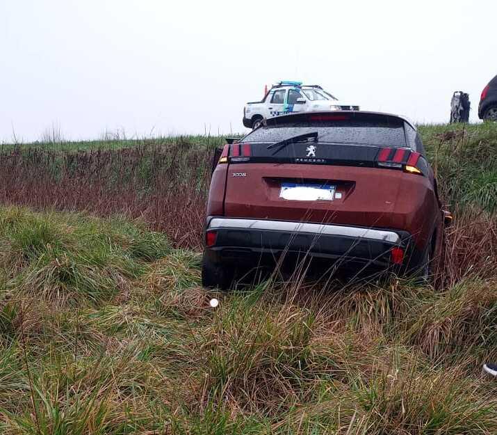 Volcó un autómovil en el deslinde entre Bragado y 9 de Julio