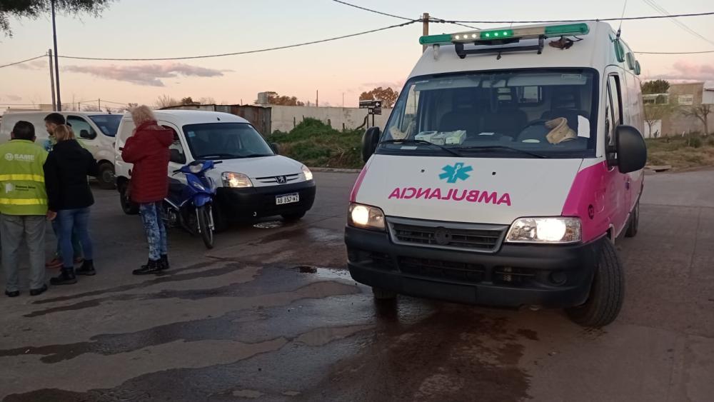 Chocaron una moto y una camioneta en Circunvalación