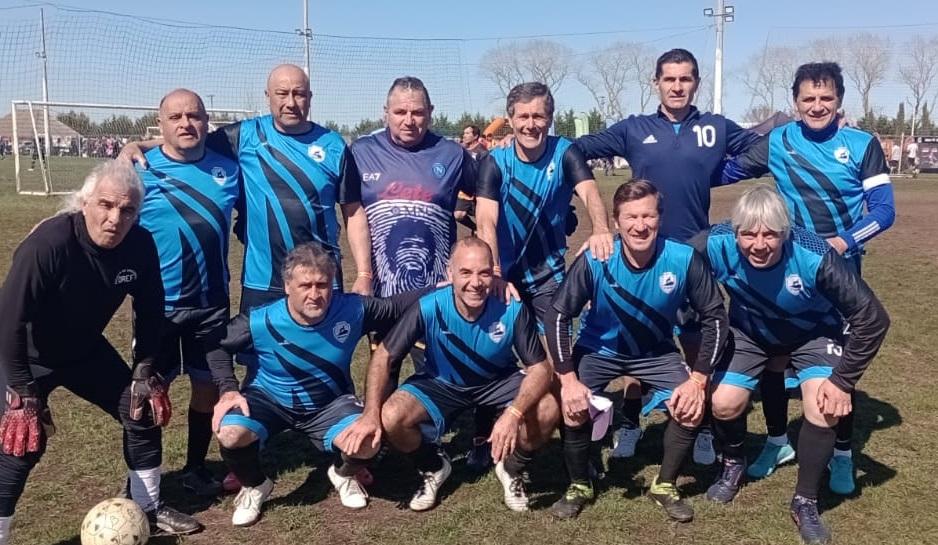 Copa de Plata para un seleccionado veterano de fútbol