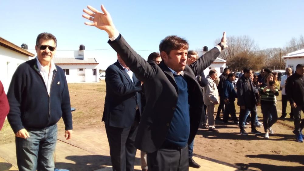 Entrega de viviendas: discurso politizado de Kicillof y el rol desubicado de Sergio Barenghi