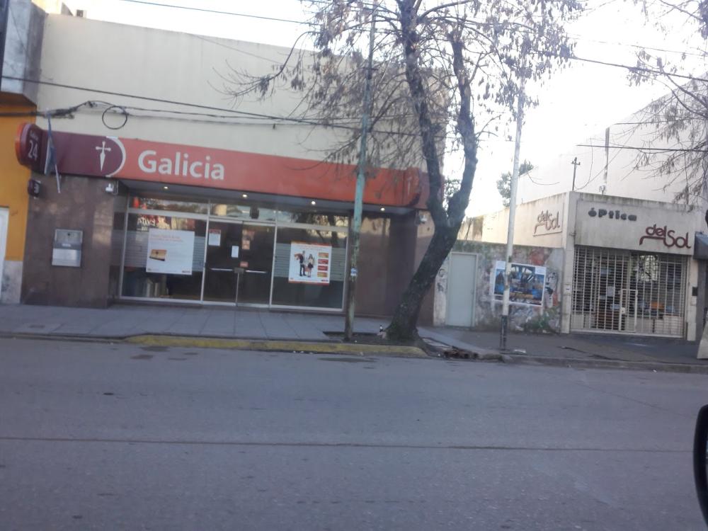 Los bancarios paran 24 horas el viernes en tres entidades