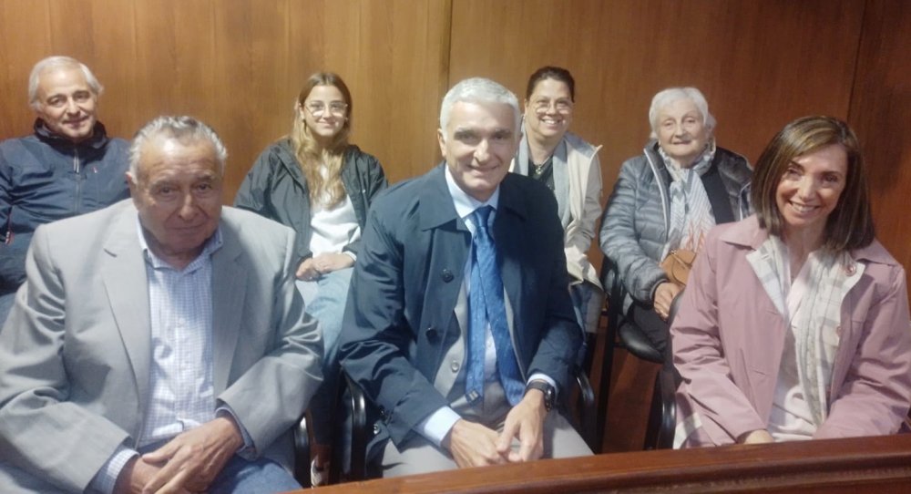 El Concejo distinguió al médico bragadense Pablo García Delucis por su trayectoria