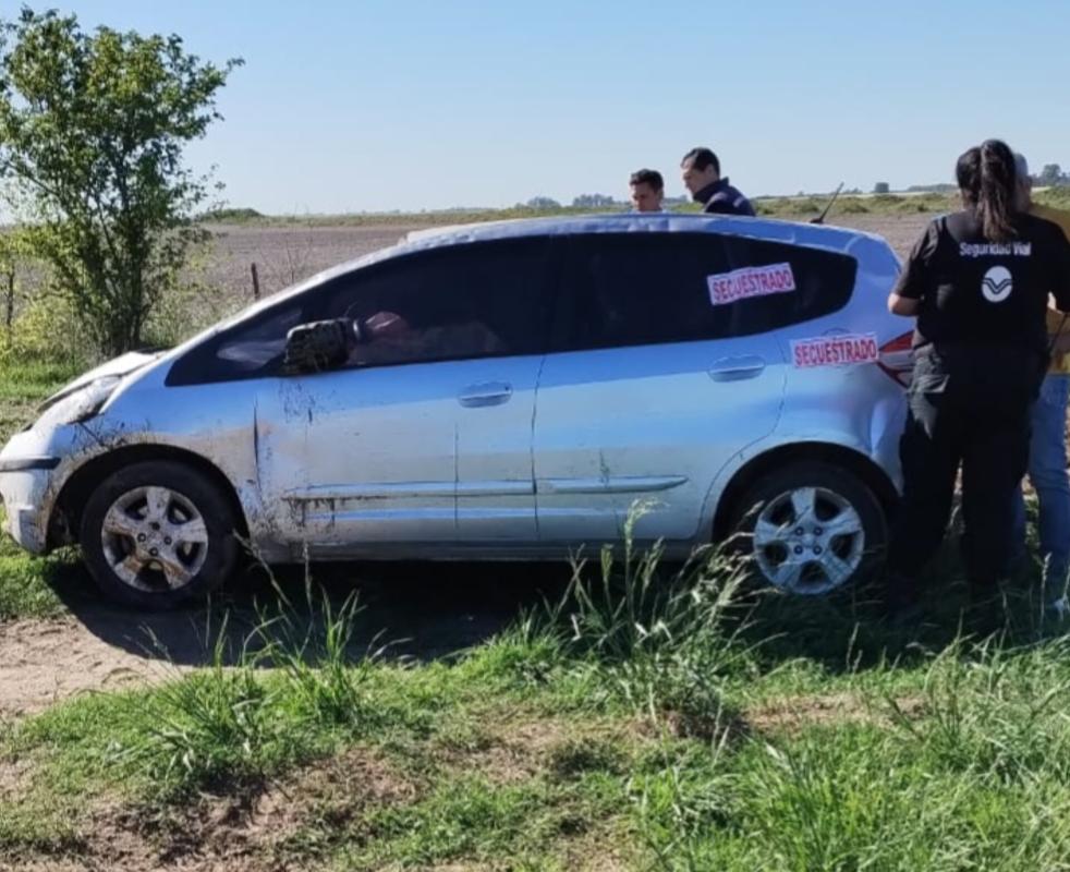 Volcó un automóvil en el camino a Mechita