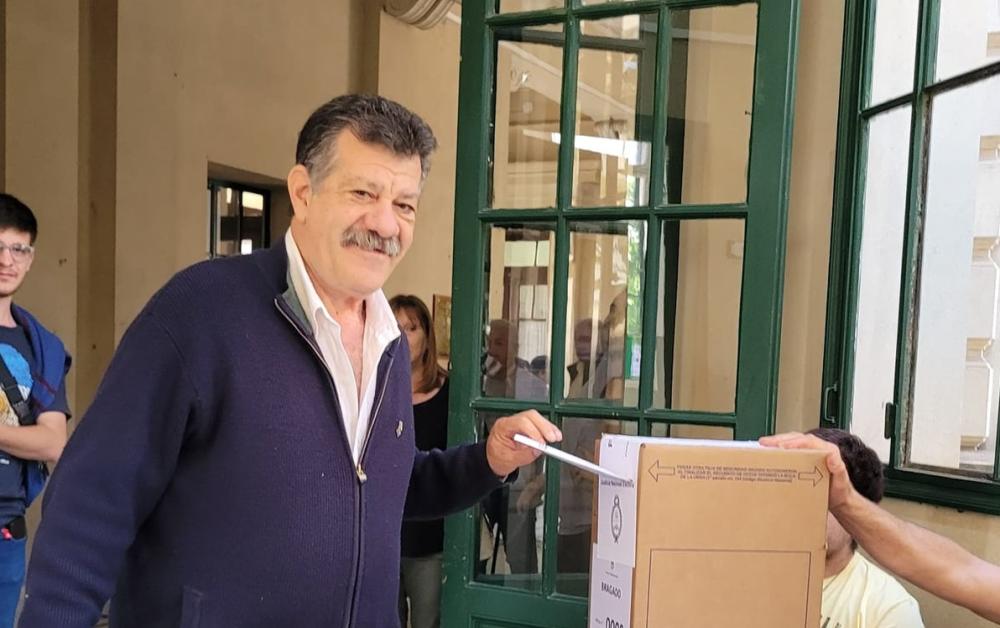 Sergio Barenghi fue intervenido quirúrgicamente en forma exitosa y se recupera en Junín