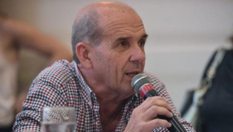 Zurro busca declarar "persona no grata" a los legisladores nacionales que acompañen la "Ley Ómnibus" y el DNU