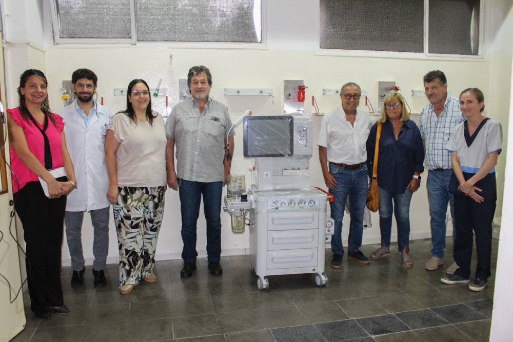 Se presentó la nueva mesa de anestesia en el Hospital San Luis