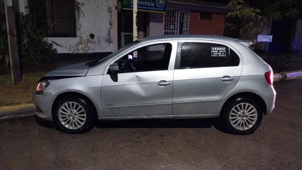 Colisionó un auto estacionado, estaba borracho y sin seguro obligatorio