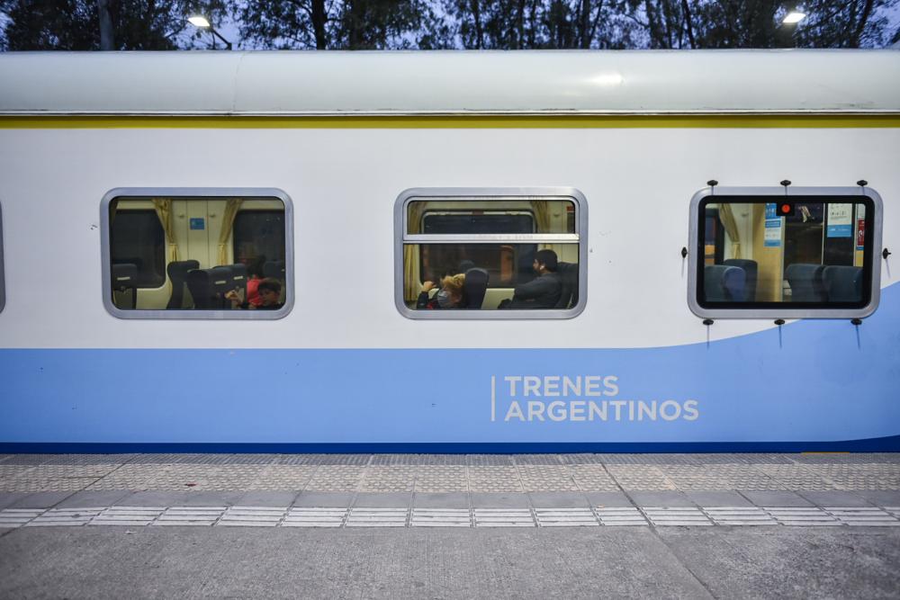 Se renueva la venta de pasajes de trenes y se cae la versión de un eventual cierre del ramal