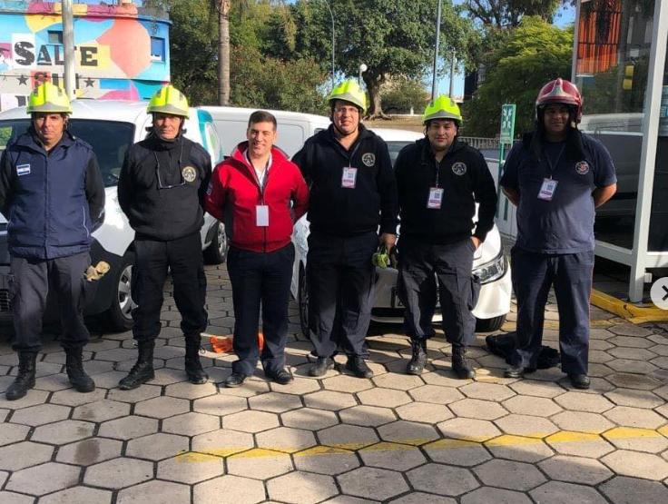 Bragado presente en una capacitación para bomberos sobre incendios en autos eléctricos