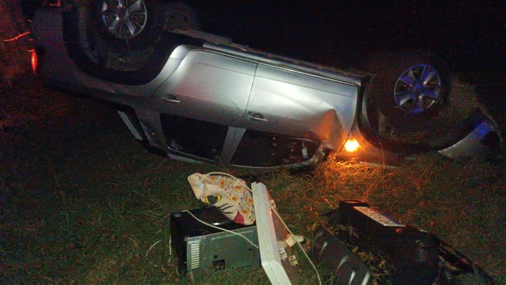 Un auto se estrelló contra un árbol en ruta 5: no hay heridos