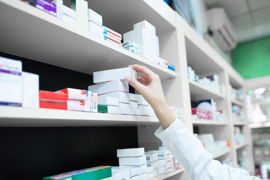 Se suspendió el expendio de medicamentos de venta libre fuera de las farmacias