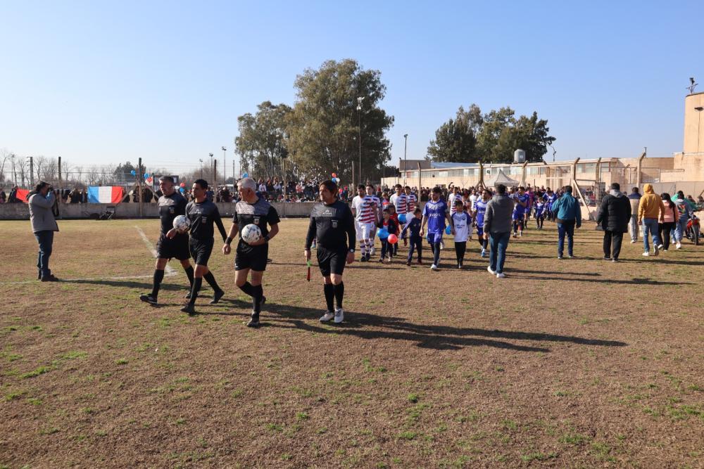 Después de un fin de semana sin fútbol se reactivan los torneos locales