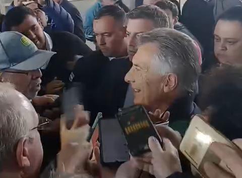 Macri generó un revuelo en su visita a la Rural, dijo que está bien con Milei, pero evitó dar una definición