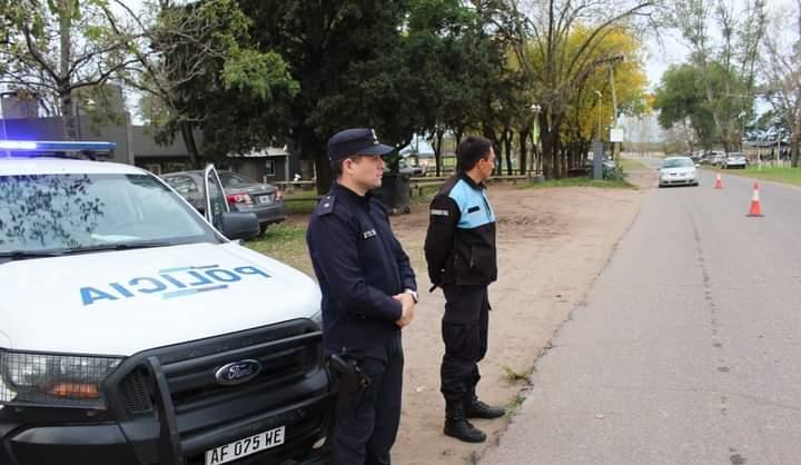 Un policía del GAD fue embestido por infractor en un retén