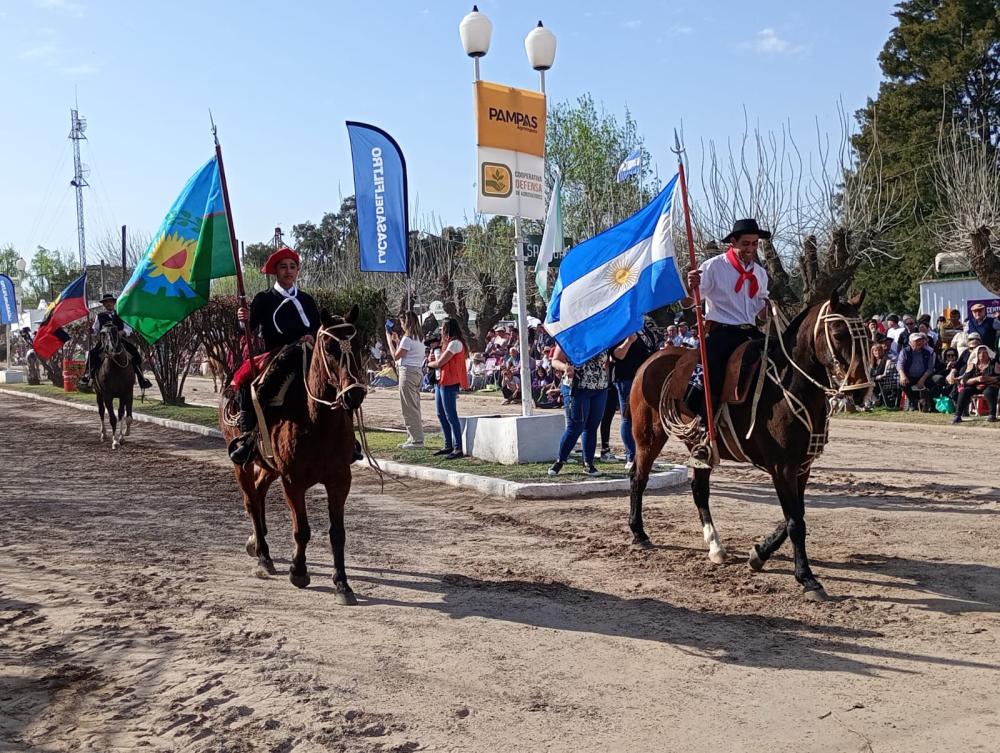 A pleno sol, Irala celebró una nueva edición de la Fiesta del Agricultor