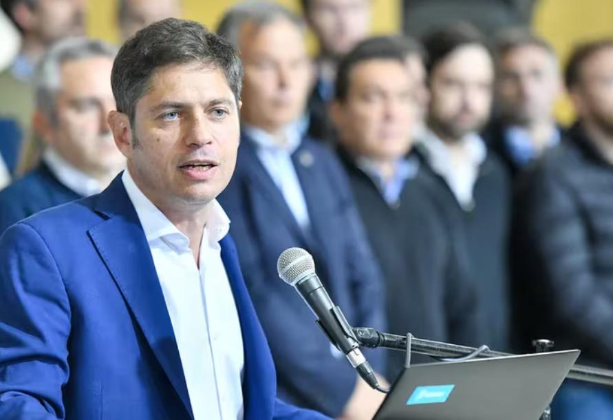 Tasas municipales: Kicillof aclaró que pueden incluirse en los servicios y vuelve a enfrentarse con Milei