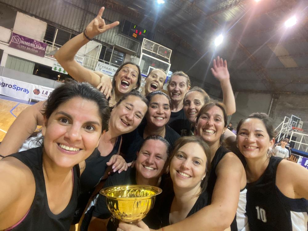 El equipo del CEF N°59 obtuvo el primer puesto en un torneo de Básquet femenino