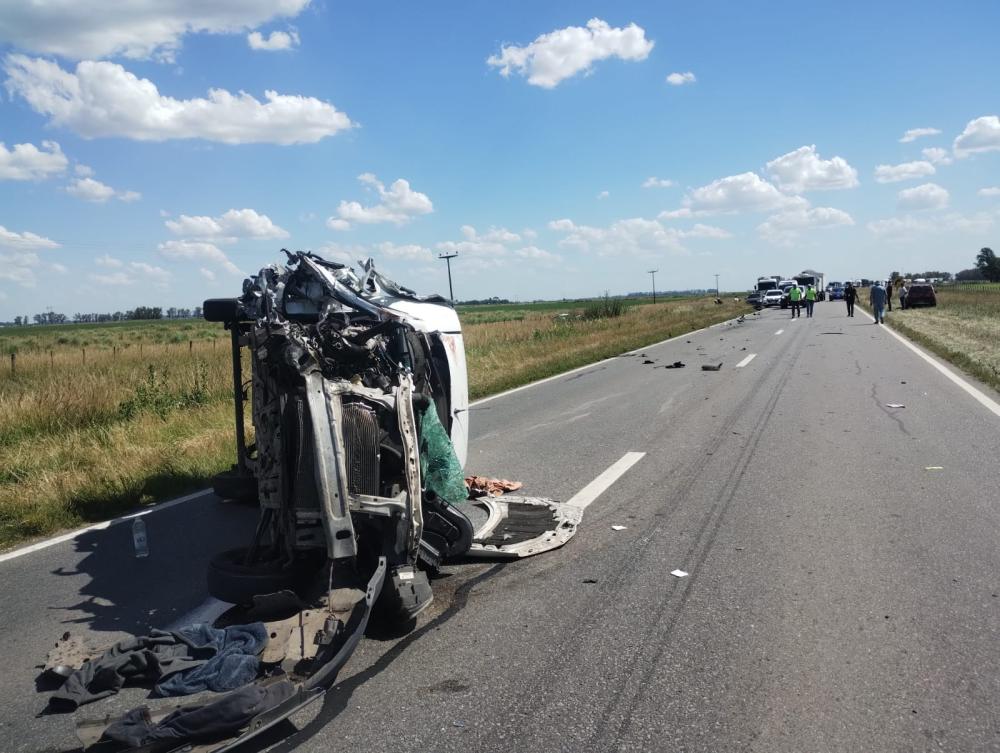 Impactante choque frontal en ruta 5, entre Bragado y Nueve de Julio